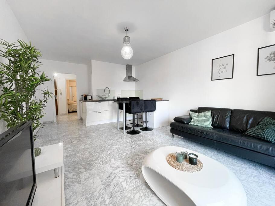 Cosy Deux Pieces Apartment Menton Exterior photo